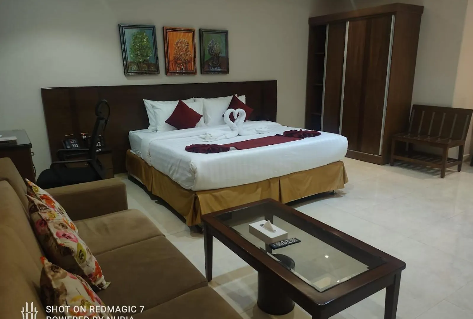 Heraaa Aparthotel جدة
